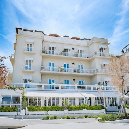 Hotel Lungomare Cattolica Luaran gambar