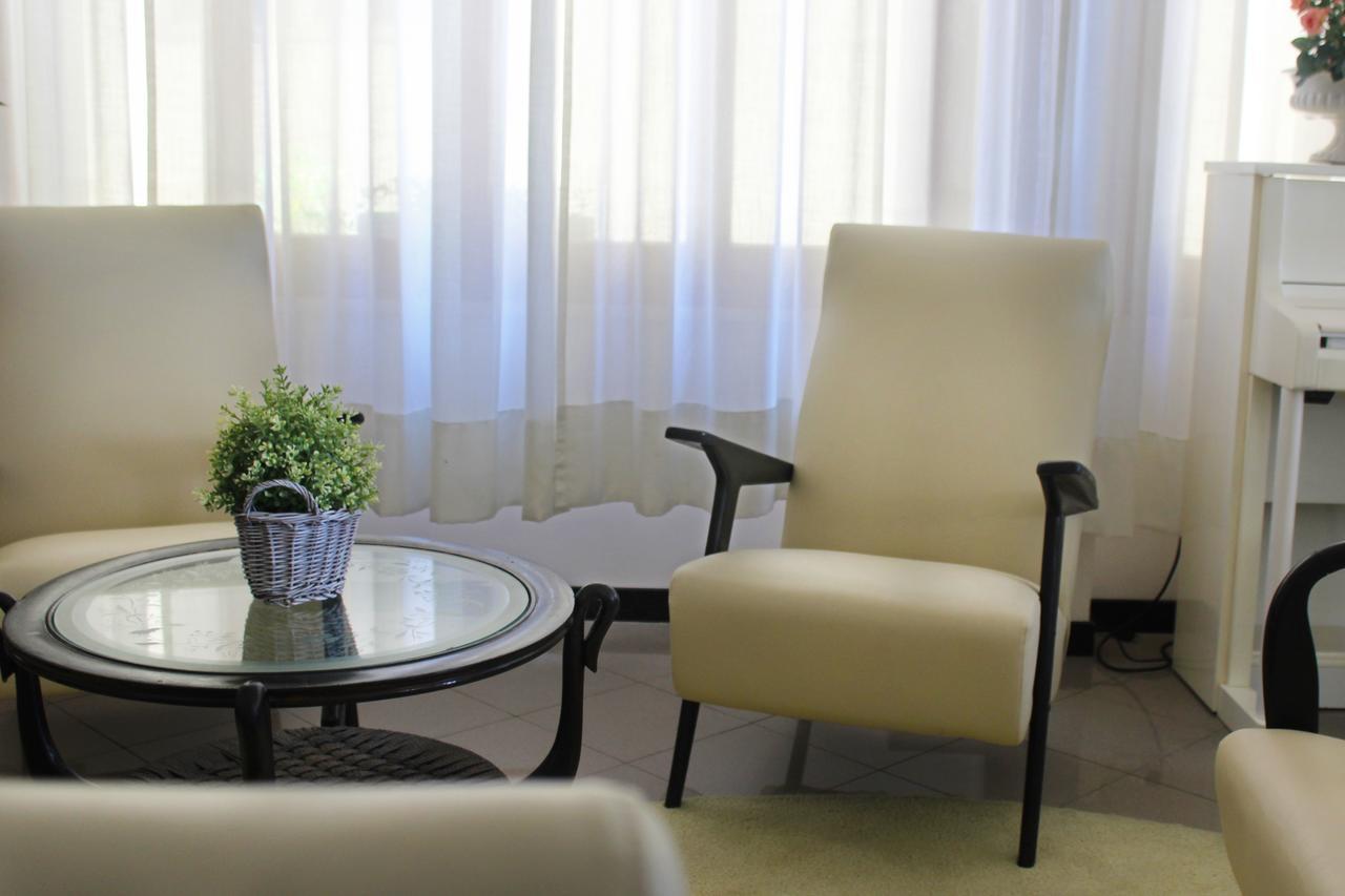 Hotel Lungomare Cattolica Luaran gambar
