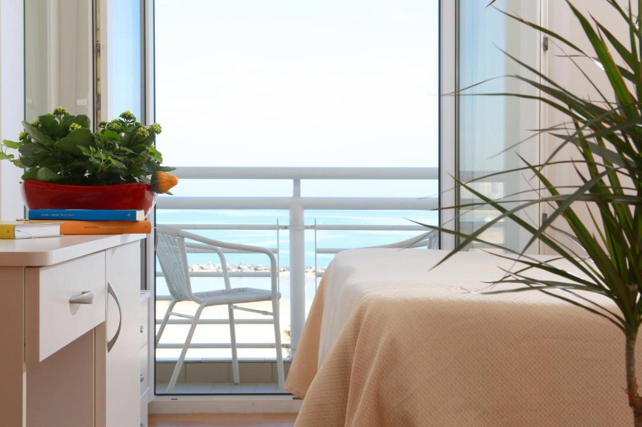 Hotel Lungomare Cattolica Luaran gambar